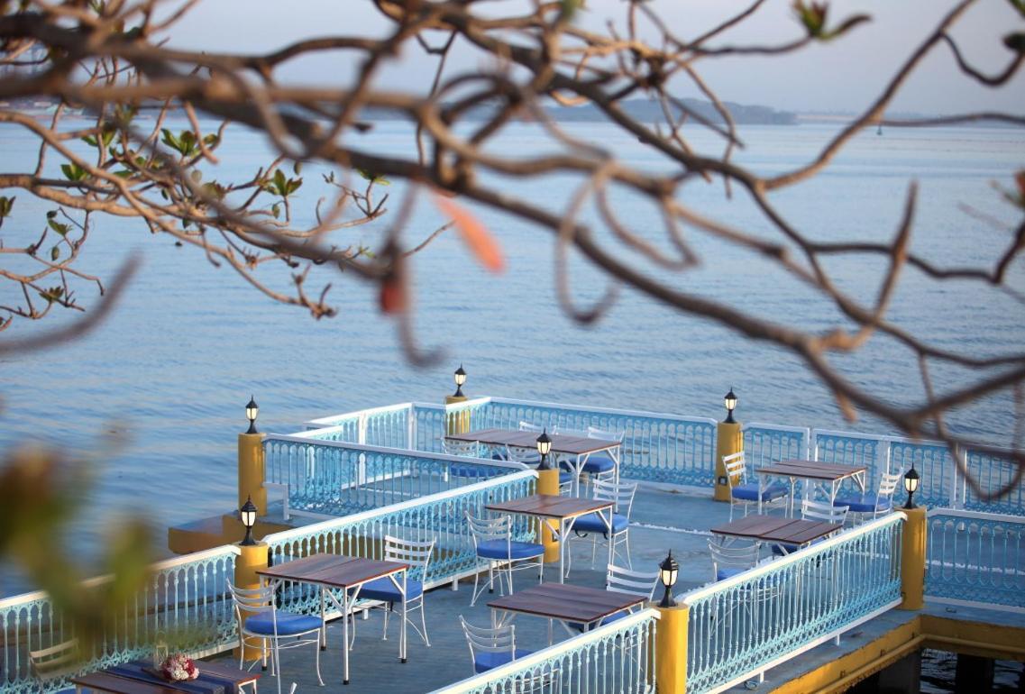 Bloom Boutique Waterfront Fort Kochi מראה חיצוני תמונה